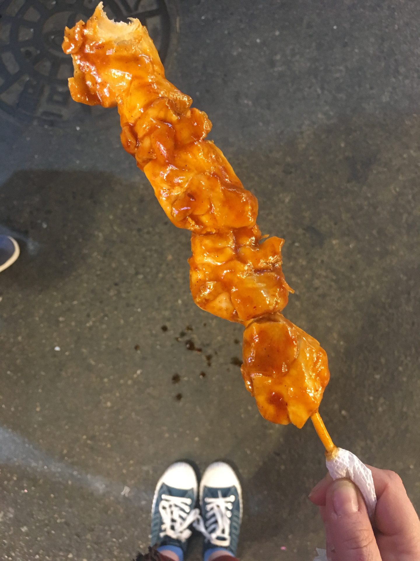 sticky chicken skewers in Seoul