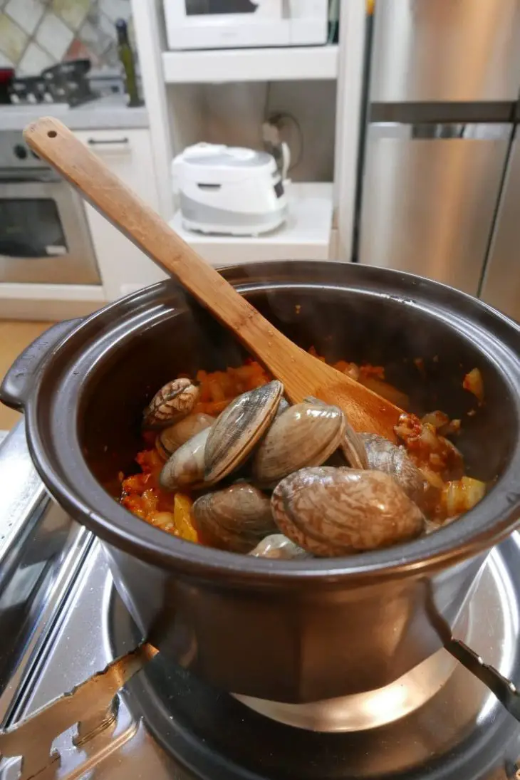 Making Sundubu Jjigae in Seoul