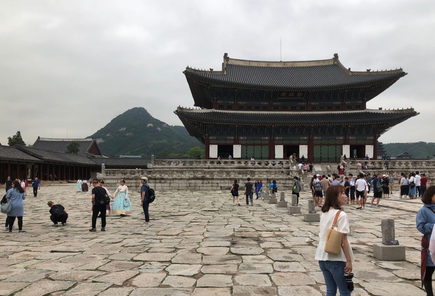 Alternative view at Gyeongongbuk Palace