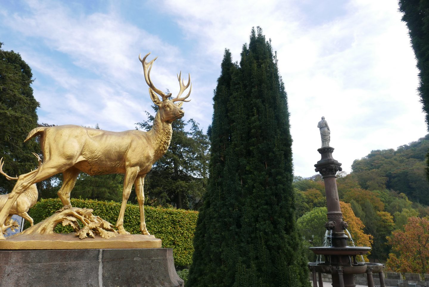 Golden deer outside Schloss Drachenburg