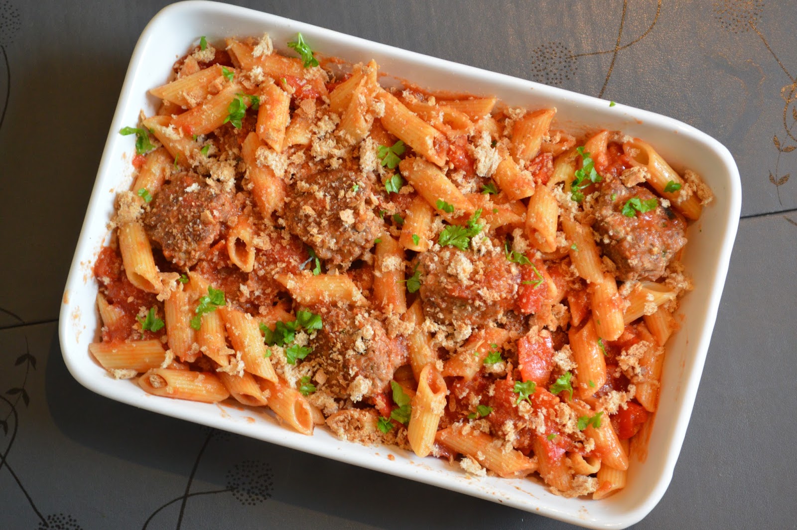 Easy meatball and red pepper pasta bake