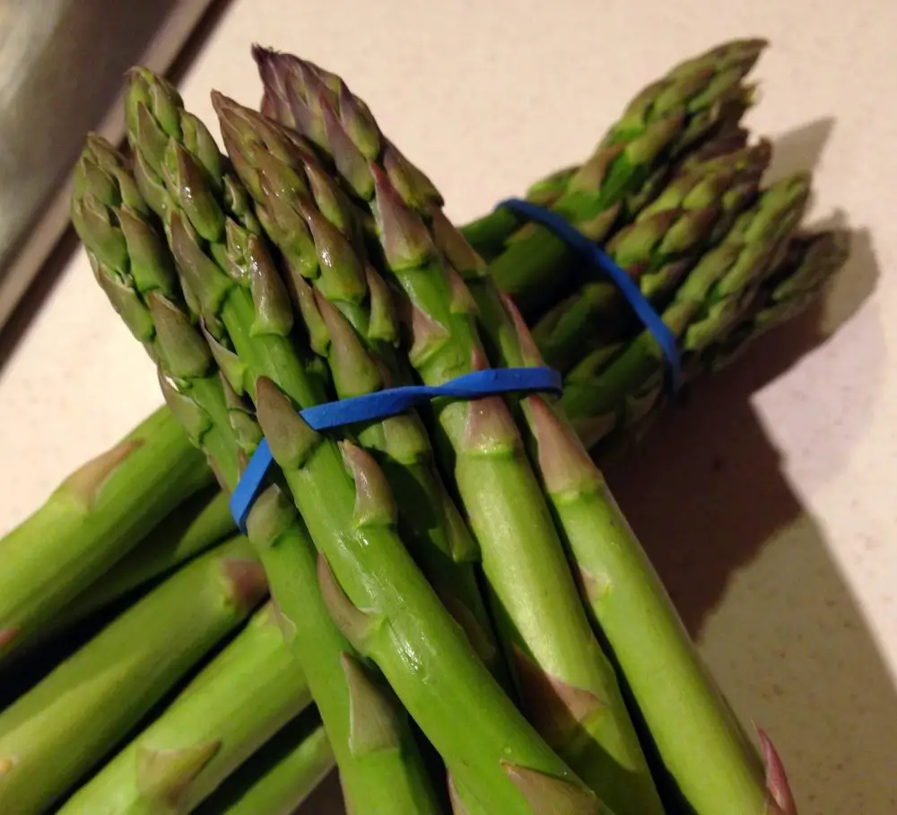 Asparagus tips