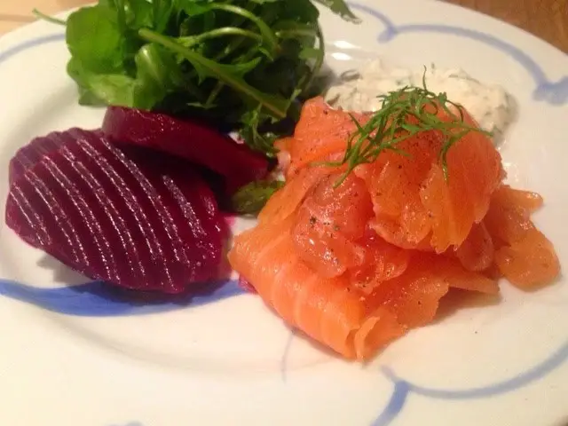 Home cured gravlax with horseradish cream, beetroot and rocket.