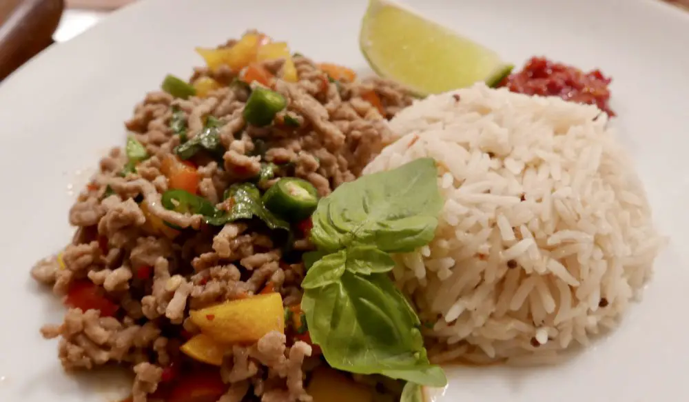 Simply Cook Thai Basil Pork on the Plate!