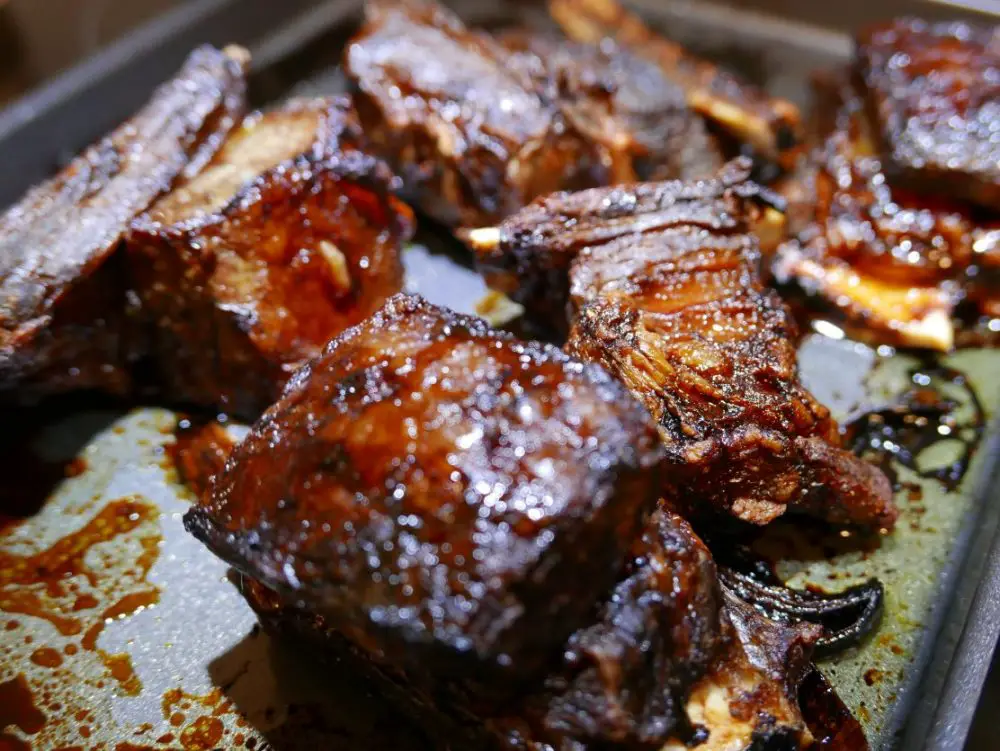 Sticky Glazed Beef Ribs