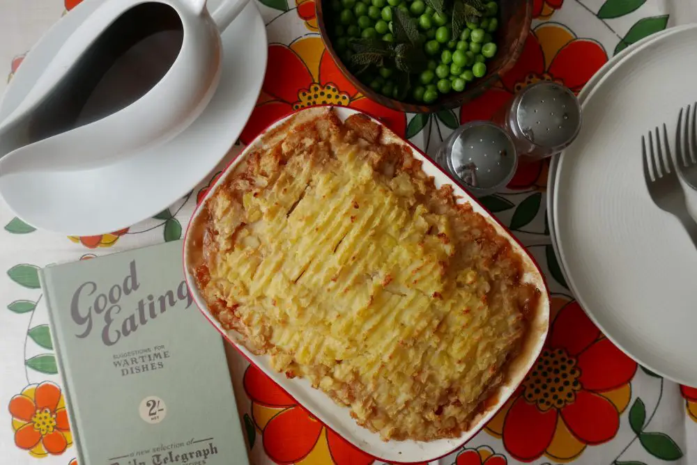 Sausage Pie from Good Eating wartime recipe