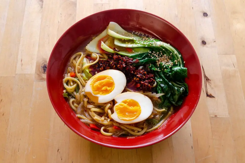 Caramelised onion and chilli ramen