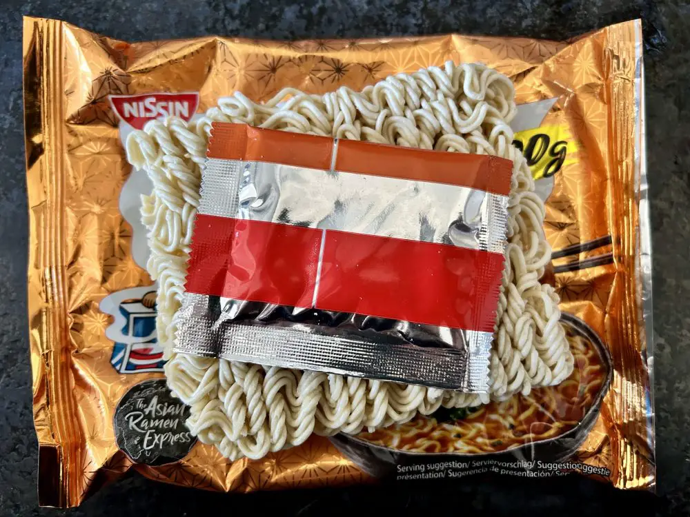 The flavour sachets in Demae ramen duck flavour